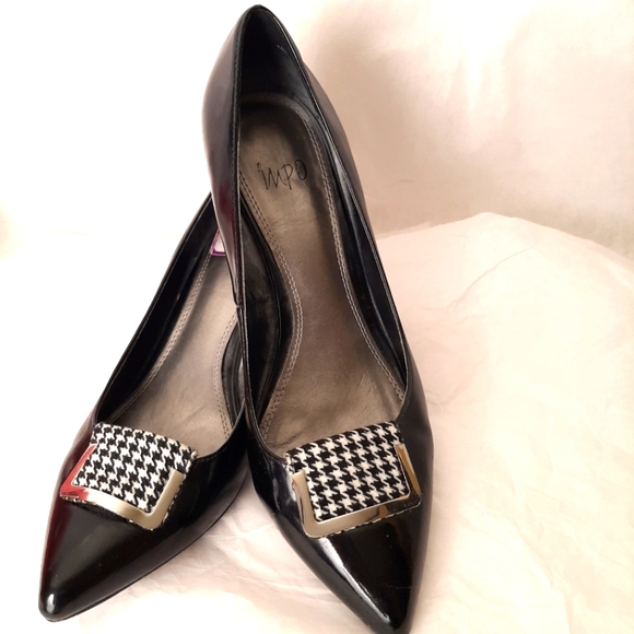 Impo Shoes - Houndstooth black pumps kitten 2" heels by Impo - size 9 1\2